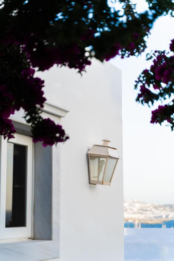 Rhenia Hotel Tourlos Exterior photo