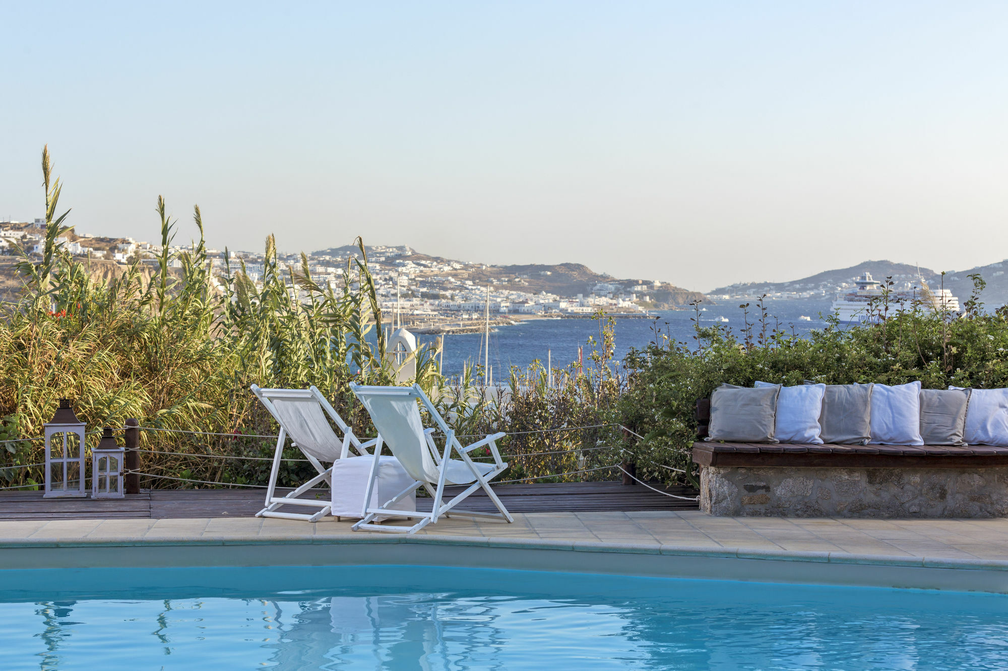 Rhenia Hotel Tourlos Exterior photo